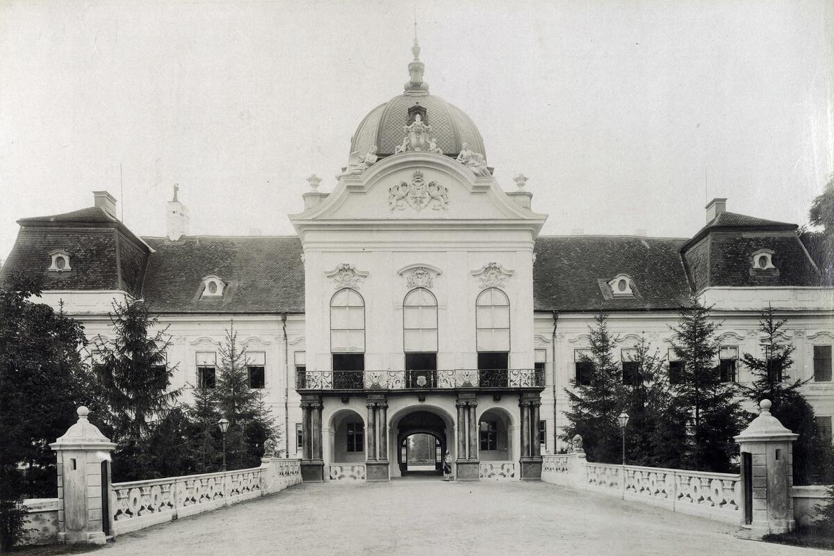 Gödöllői Királyi Kastély 1900 Gödöllői Királyi Kastély