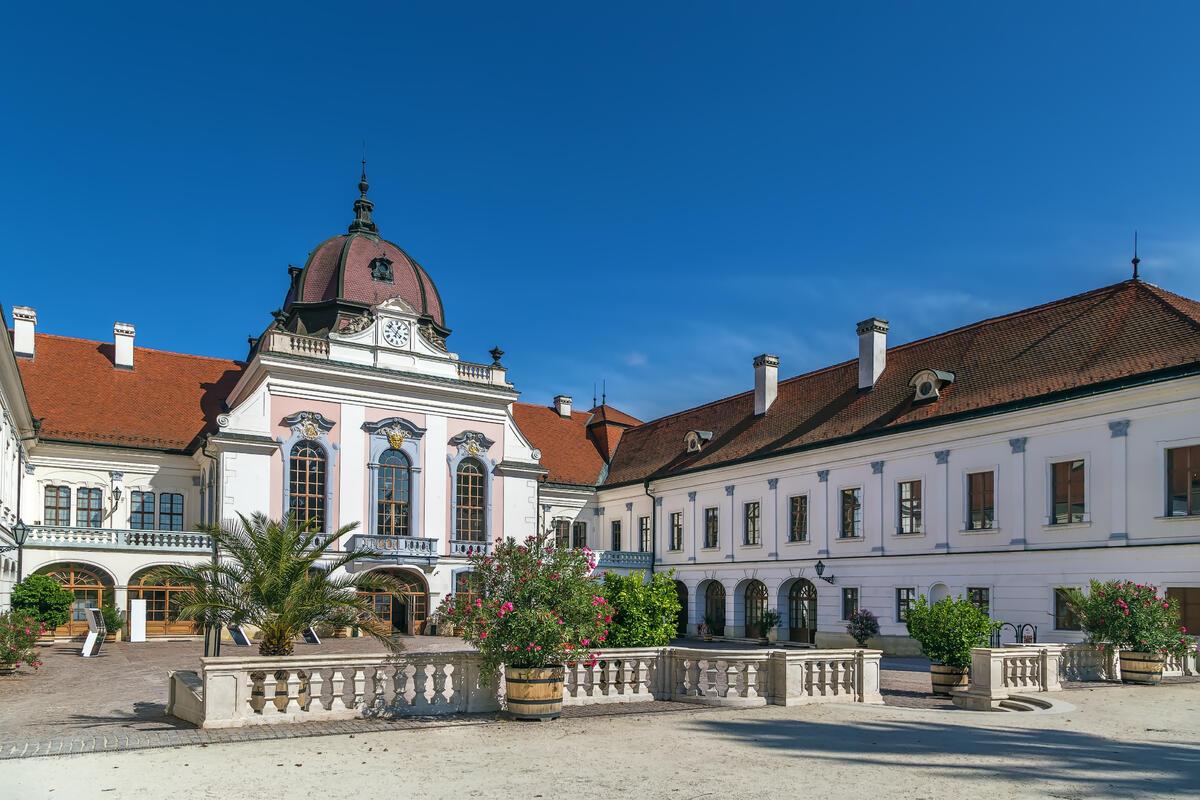 Új fényben a Gödöllői Grassalkovich-kastély Gödöllő rekonstrukció